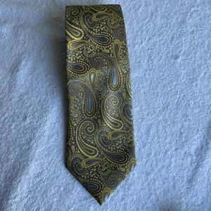 Paisley Patterned Tie in Yellow and Brown